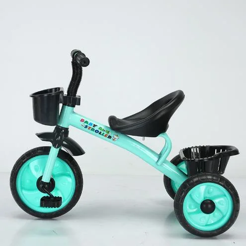 Anak-anak yang mengendarai sepeda motor 3 warna 1